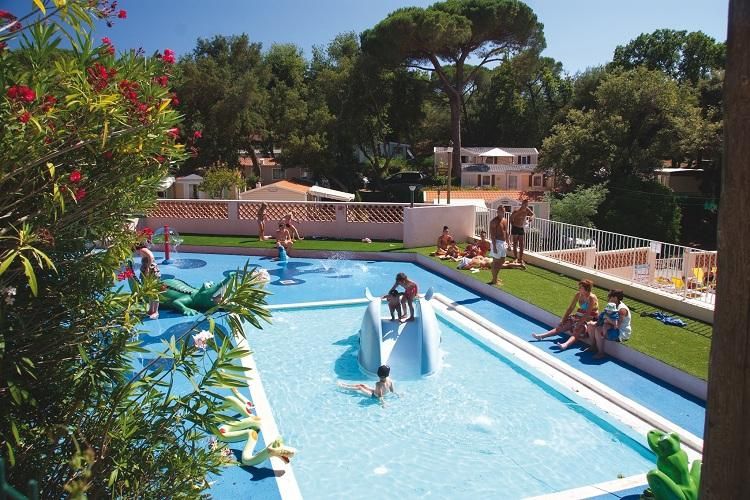 Camping Montana Parc Gassin Golfe de St Tropez - tarifs et avis Camping ...