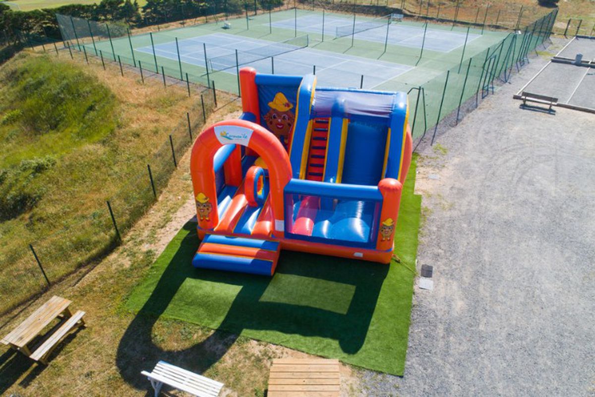 Caravan'Ile tarifs et avis Camping 85680 La Guérinière Camping and co