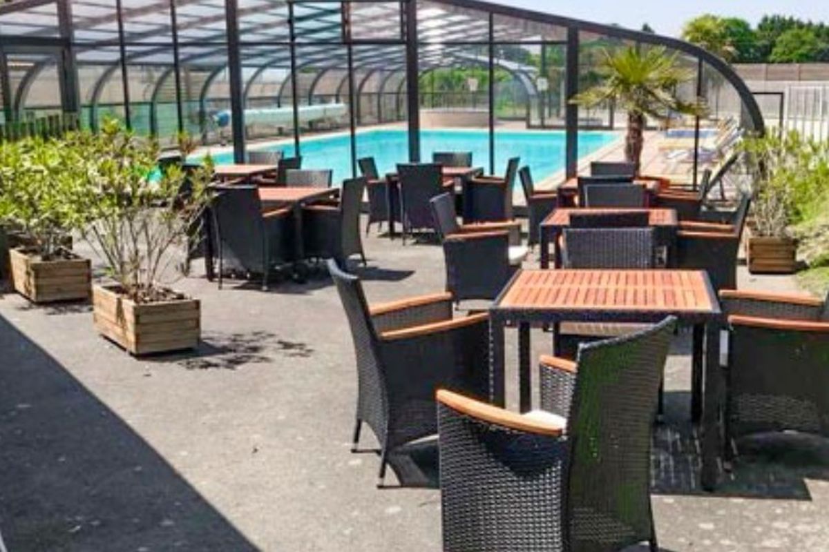 Camping Le Rouge Gorge - Saint-Laurent-sur-Sèvre - tarifs et avis ...