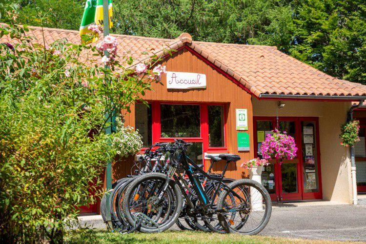 Camping du Lac de SaintPardoux tarifs et avis Camping 87250 SaintPardoux Camping and co Camping du Lac de SaintPardoux tarifs et avis Camping 87250 SaintPardoux Camping and co