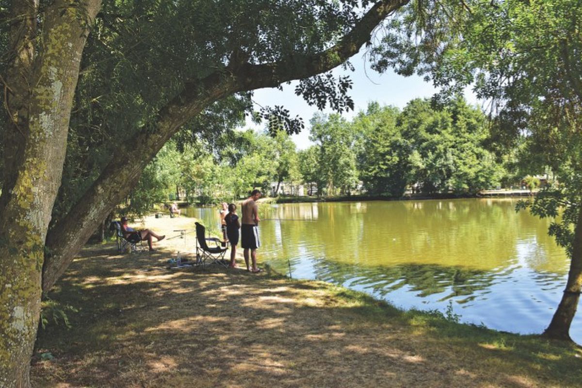 Domaine de la Breche tarifs et avis Camping 49730 Varennessur