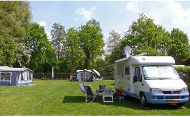 Camping De Knieplanden