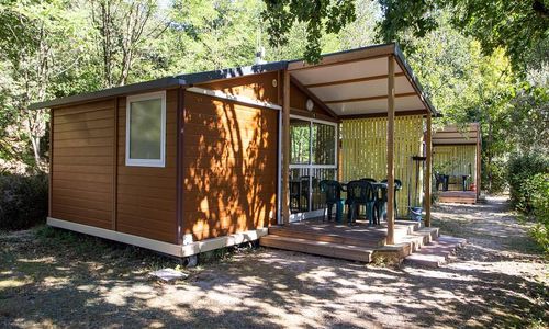 Camping en Ardèche France : location de mobil-home pas cher