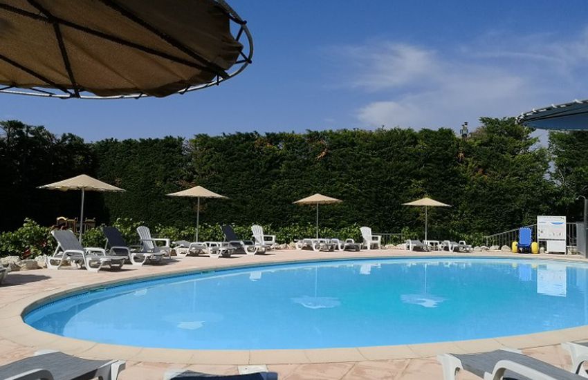 Camping Des Favards