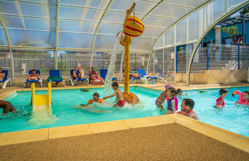 Camping Les Flots Bleus