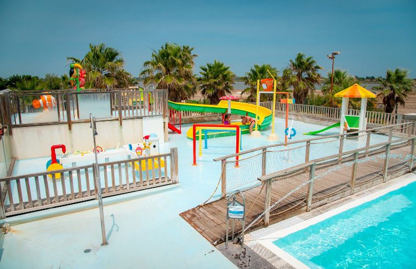 Camping Bleu Marine