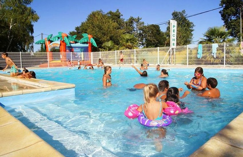 Camping Les Etangs Mina