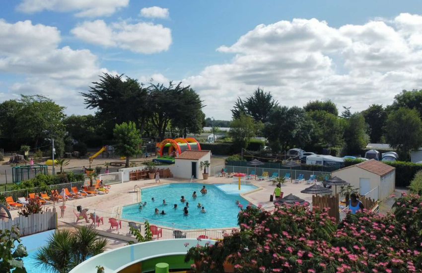 Camping Le Ragis