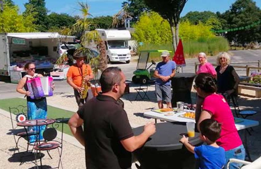 CAMPING DOMAINE DU COLOMBIER