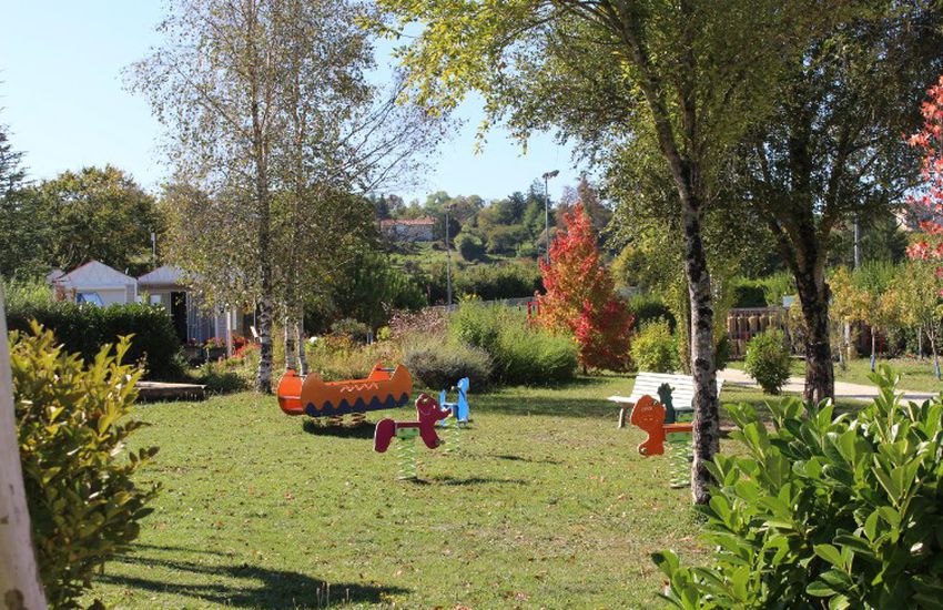 Camping Le Pontis