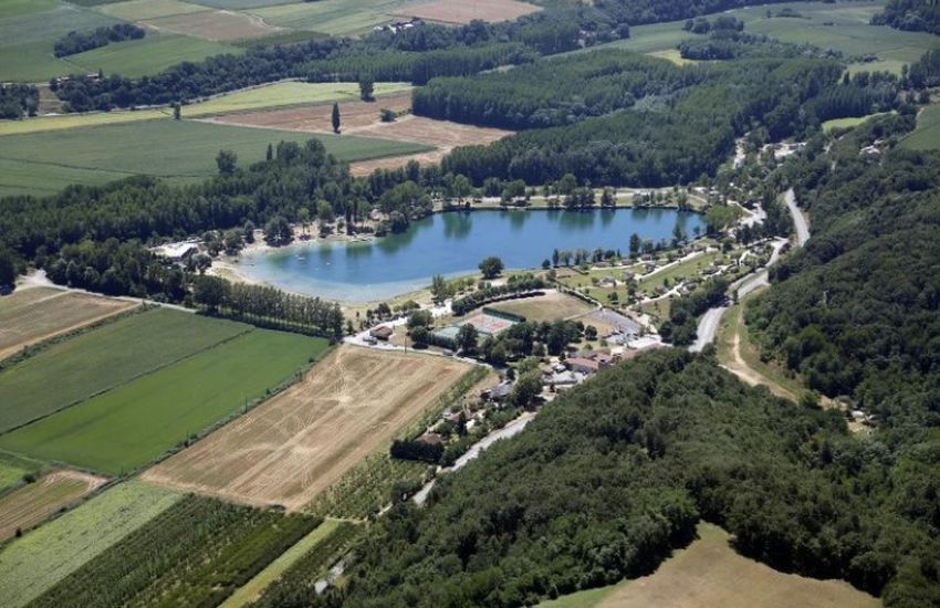 Domaine Du Lac De Champos
