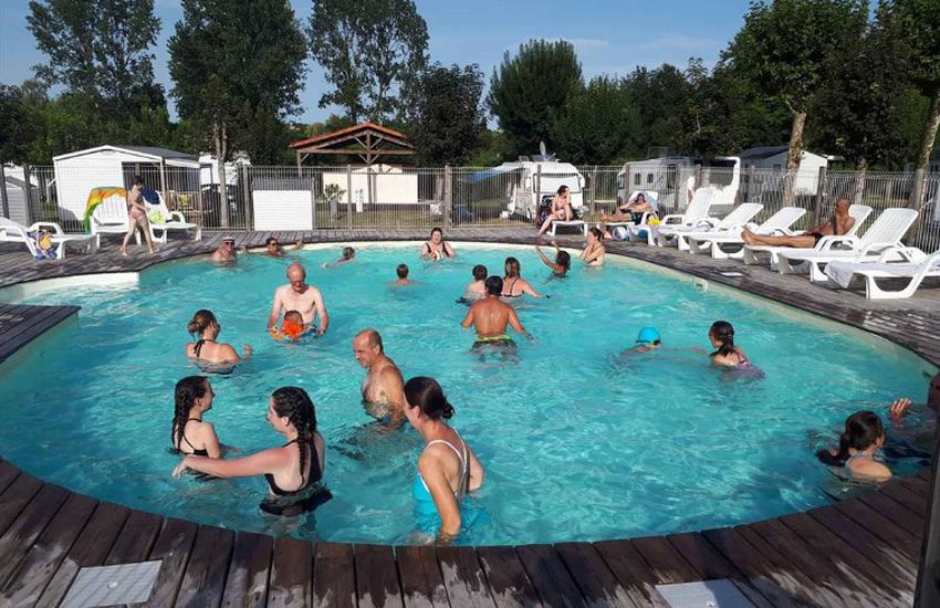 Camping Val De Boutonne