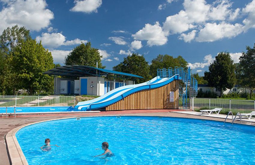 Camping Bords De Loue