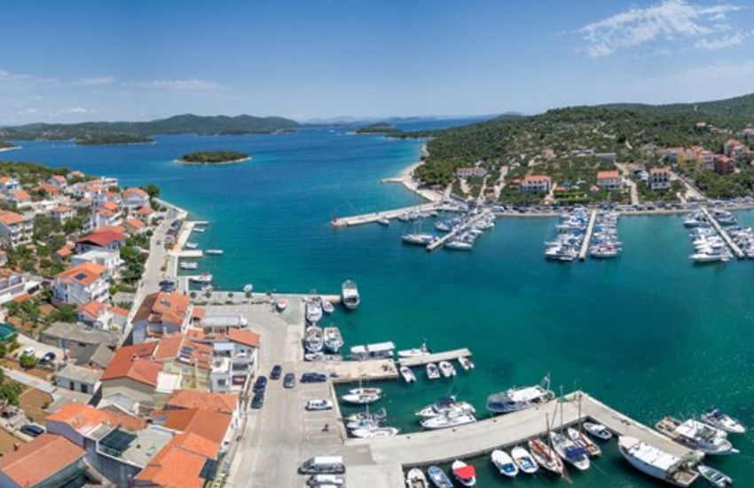 Jezera Village Holiday Resort