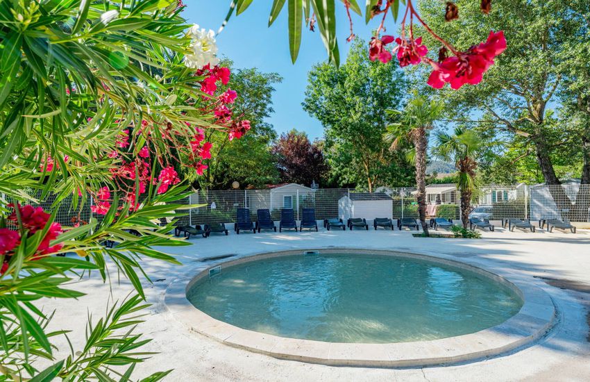 Camping Le Domaine Des Iscles