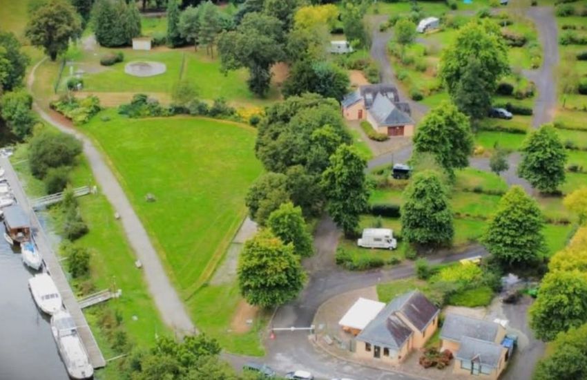 Camping Le Parc Du Château